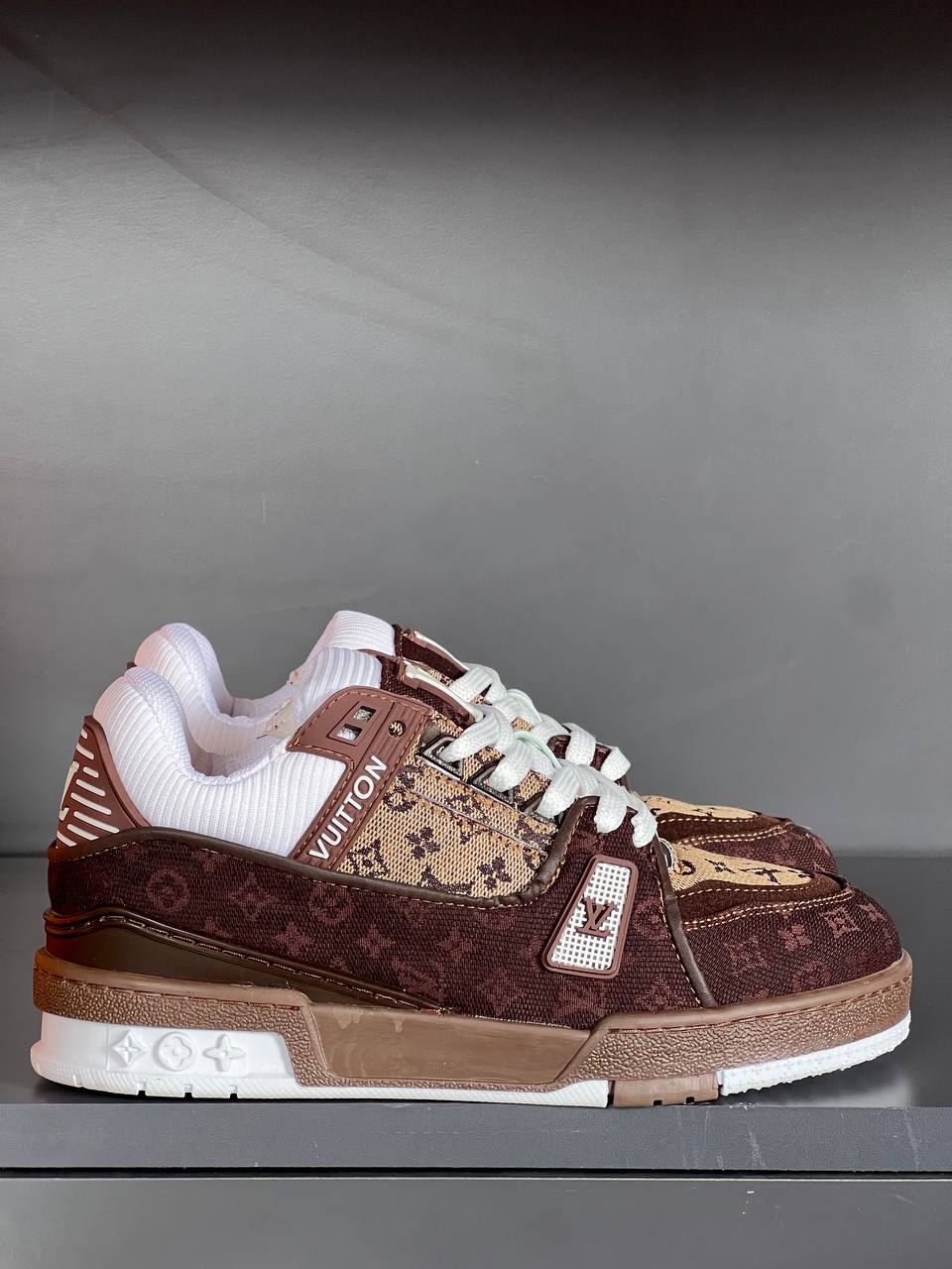 Lvs- Shoes
