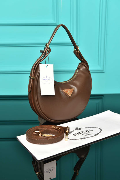 PRD - Arque Small Leather Shoulder Bag