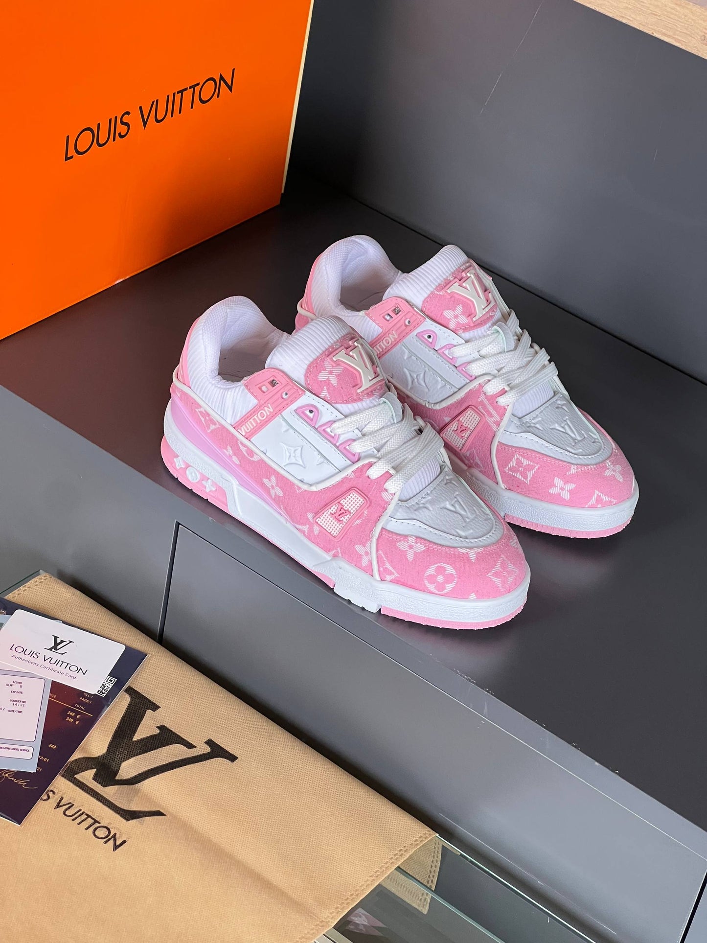 Lvs- Shoes