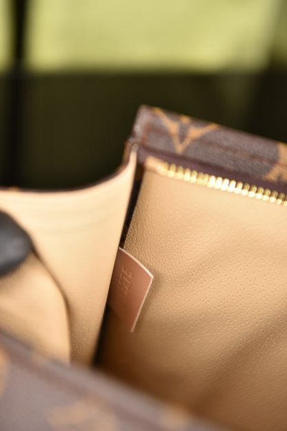 LVS-Toiletry Pouch